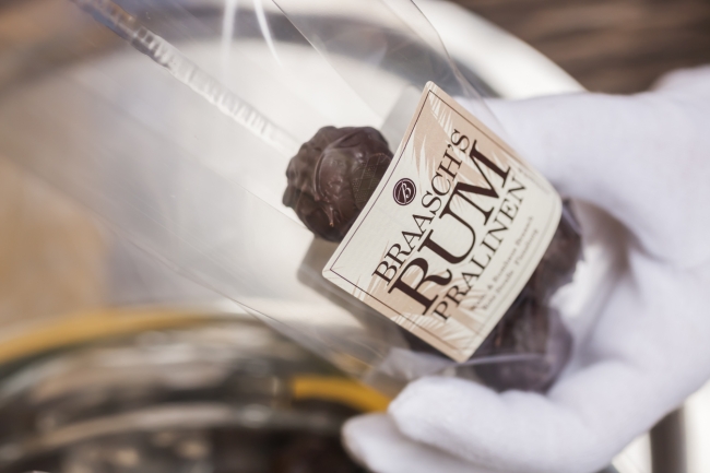 Preview: Braasch Rum-Pralinen · (8 Stück) Preview: Braasch Rum-Pralinen · (8 Stück)